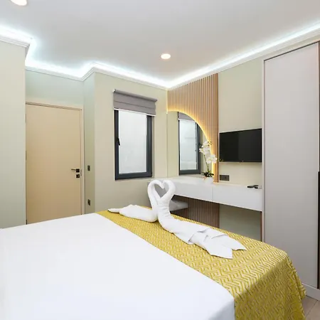 Cordon 61 By Ocekhomes Apartament *